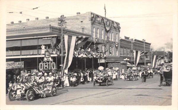 St. Petersburg Florida Parade Scene, Ohio Float, Real Photo Vintage PC U8209