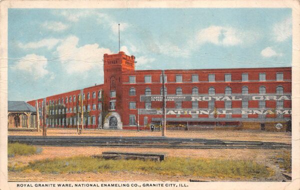 Granite City Illinois National Enameling Co.,Royal Granite Ware, White Border PC U8306