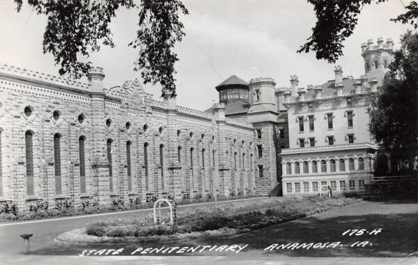 Anamosa Iowa State Penitentiary, Real Photo Vintage Postcard U9591