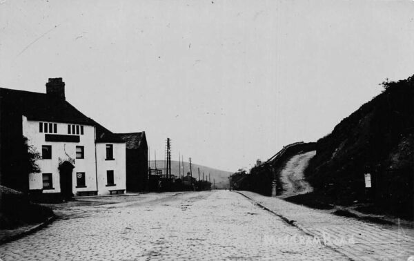 Mottram England Mottram Road Street Scene Real Photo Postcard AA70352