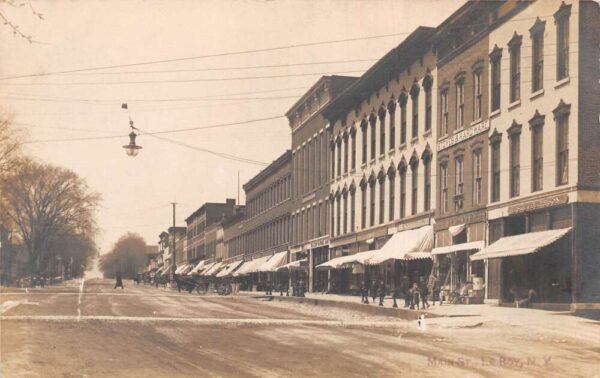 Le Roy New York Main Street Real Photo Vintage Postcard AA70665