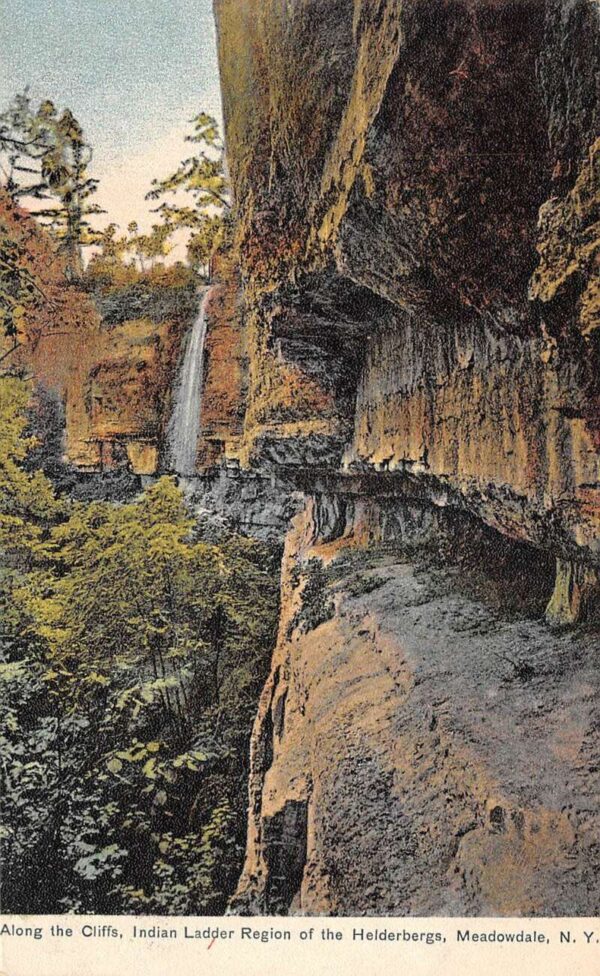 Meadowdale New York Along The Cliffs, Helderberg Mtns. Vintage Postcard U10665