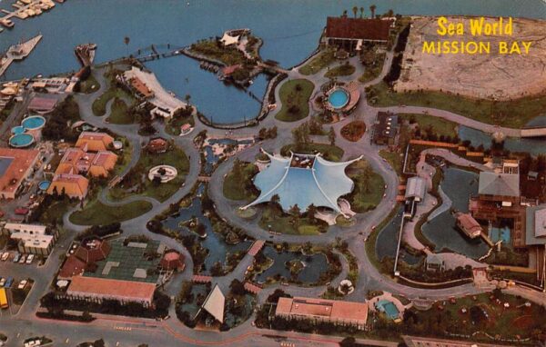 San Diego California Sea World, Mission Bay, Chrome Vintage Postcard U13379