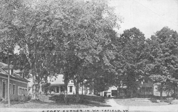 Waitsfield Vermont Street Scene Vintage Postcard AA75268