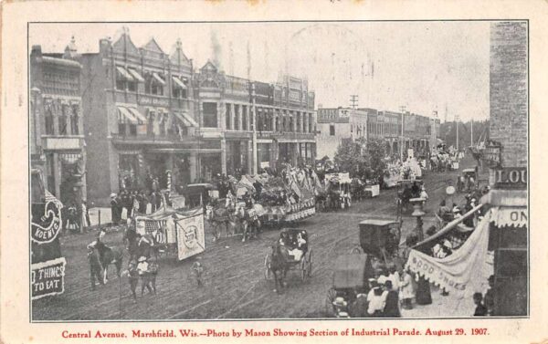 Marshfiled Wisconsin Industrial Parade 1907 Central Avenue Postcard AA75319