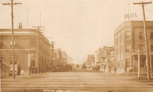 Wetburn Saskatchewan Canada Street Scene Real Photo Vintage Postcard AA83517