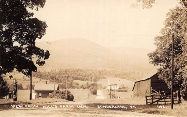 Sunderland Vermont Hill's Farm Inn Real Photo Vintage Postcard AA83551