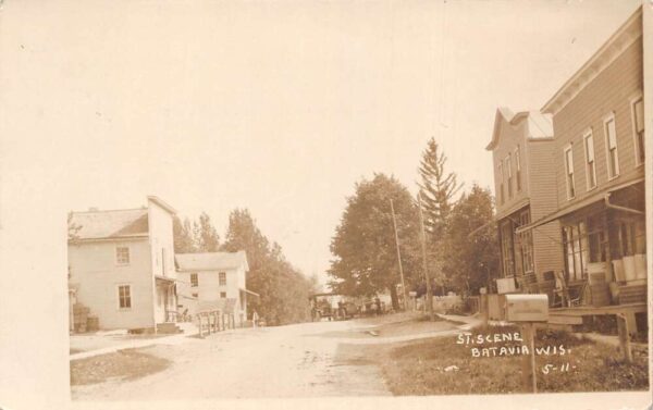 Batavia Wisconsin Street Scene Real Photo Vintage Postcard AA83636