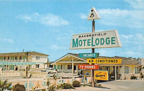 South Bakersfield California MoteLodge, Photochrome Vintage Postcard U14456