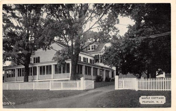 Peapack New Jersey Maple Cottage, B/W Photo Print Vintage Postcard U14834