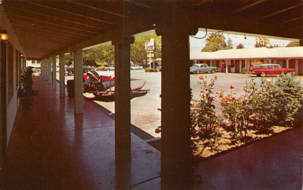 King City California Silver Saddle Motel Parking Lot Vintage Postcard AA76901
