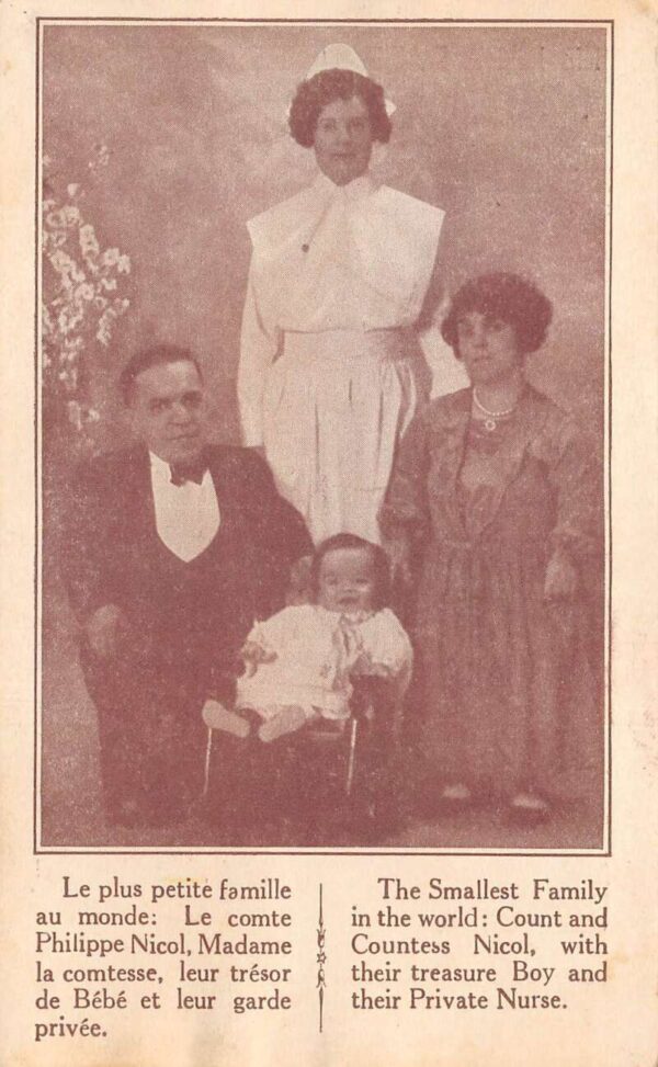 Montreal Canada The Midgets Palace Smallest Family in the World Non PC AA77151