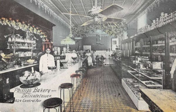Kansas City Missouri Phillip's Bakery and Deli Interior View Postcard AA77160