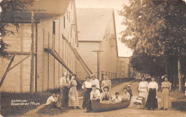 Cedar Grove Maine Ice Houses, Real Photo Vintage Postcard U15283
