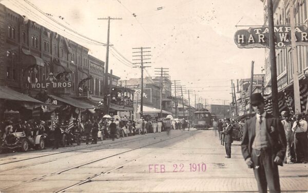 Tampa Florida Street Scene, Drug Store, Real Photo Vintage Postcard U15285