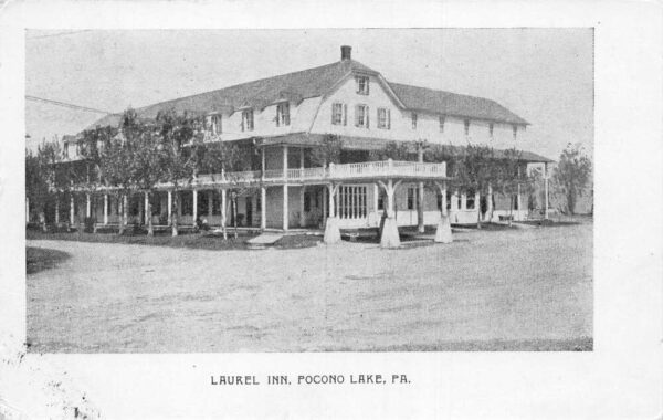 Pocono Lake Pennsylvania Laurel Inn Street Scene Vintage Postcard AA77577