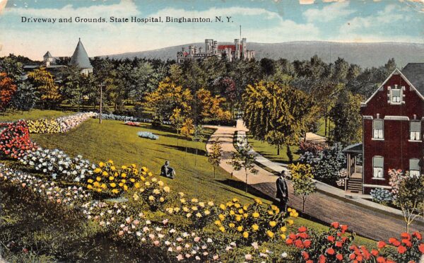 Binghamton New York Driveway & Grounds, State Hospital, Vintage PC U16733
