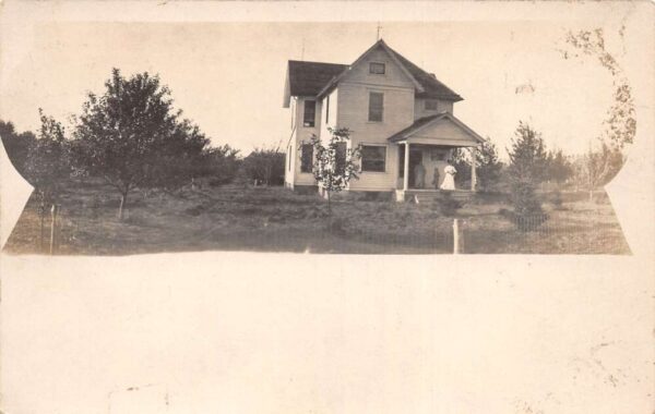 Dover Illinois Residence Exterior Home Real Photo Vintage Postcard AA82373