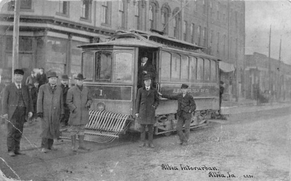 Albia Iowa Albia Interurban Station Vintage Postcard AA96256
