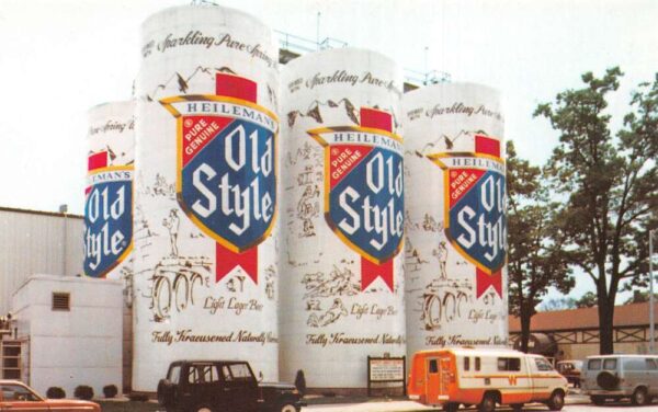 La Crosse Wisconsin Heileman Brewing Co Worlds Largest Six Pack Beer PC AA90182