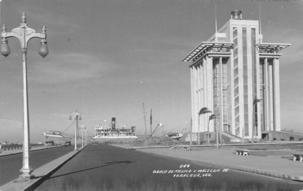 Veracruz Mexico Bank of Mexico and Malecon Real Photo Vintage Postcard AA90712