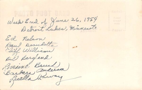 Detroit Lakes Minnesota Mari-Mac Court, Real Photo, Vintage Postcard U21343 - Image 2