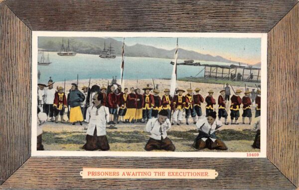 China Prisoners Awaiting Executioner Hong Kong Publisher Postcard AA90742