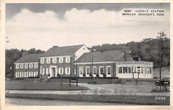 Pennsylvania Turnpike Howard Johnsons Esso Midway Station Postcard AA90964