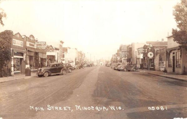 Minocqua Wisconsin Main Street Real Photo Vintage Postcard AA91205