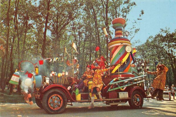 Jackson New Jersey Great Adventure Amusement Park Clown Car Postcard AA92008