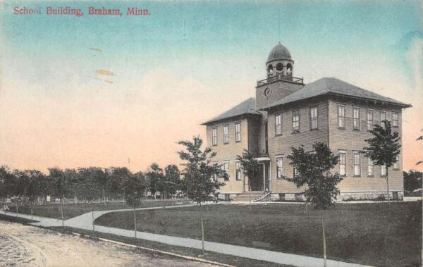 Braham Minnesota School Building Vintage Postcard AA92072