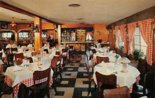 Rochelle Park New Jersey Blue Swan Inn Dining Room Vintage Postcard AA92616