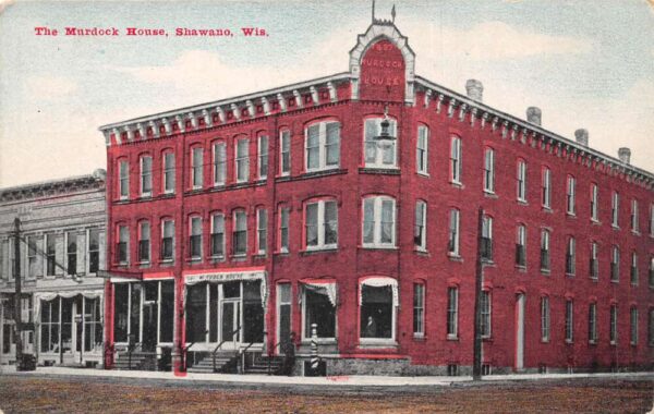 Shawano Wisconsin The Murdock House Street Scene Vintage Postcard AA98863