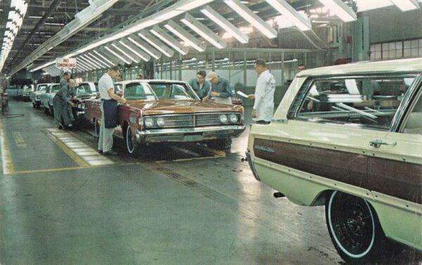 St Louis Missouri Mercury Ford Motor Car Assembly Plant Postcard AA99143