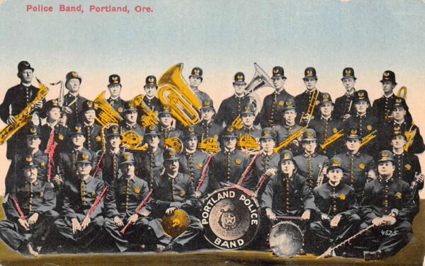 Portland Oregon Police Band Vintage Postcard AA99323