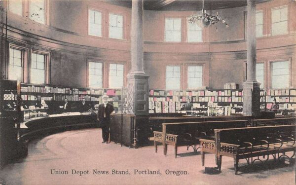 Portland Oregon Union Depot News Stand Vintage Postcard AA99530