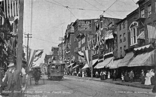 Wilmington Delaware Market Street Looking North Trolley Postcard AA99570