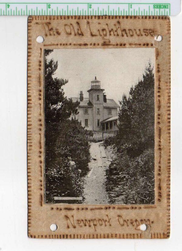 Newport Oregon Lighthouse Wood Hand Made Vintage Non PC AA99722
