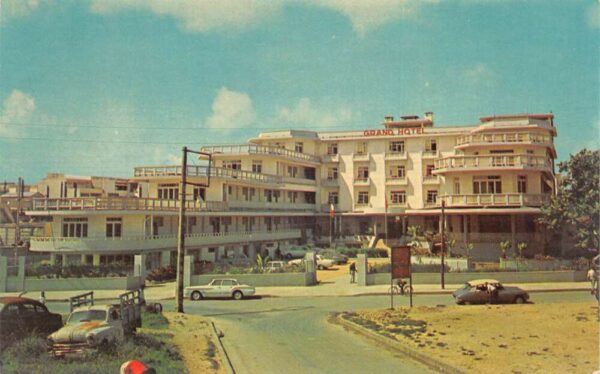 Guadeloupe Antilles Francaises Grand Hotel a Pointe a Pitre Postcard AA87665