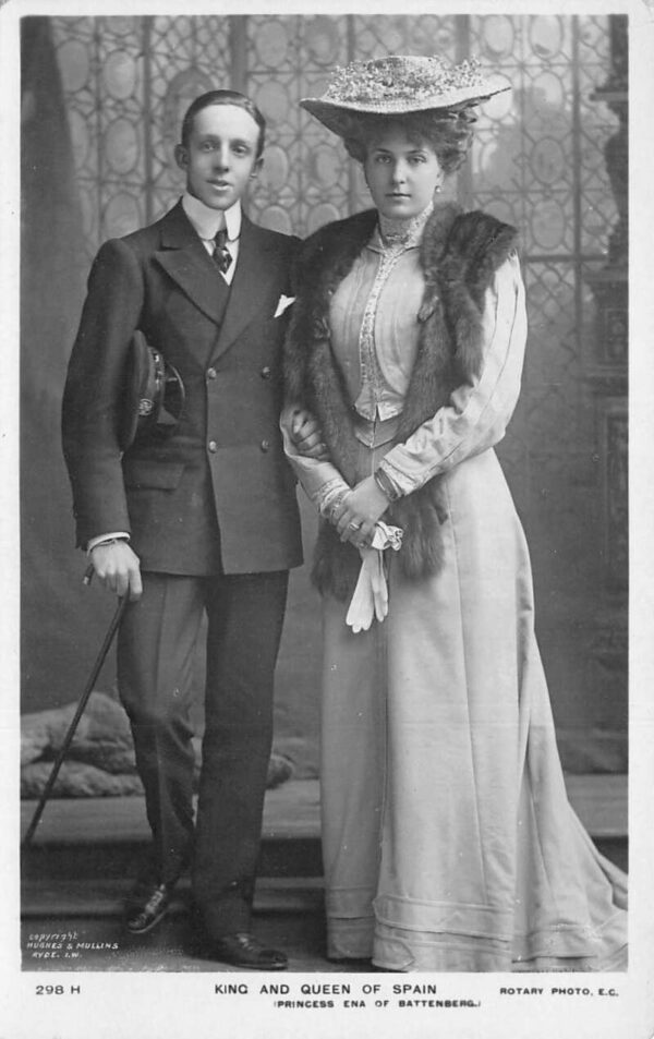 King and Queen of Spain Real Photo Vintage Postcard AA88062