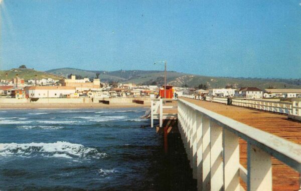 Pismo Beach California Front End Of Pier, Chrome, Vintage Postcard U20602