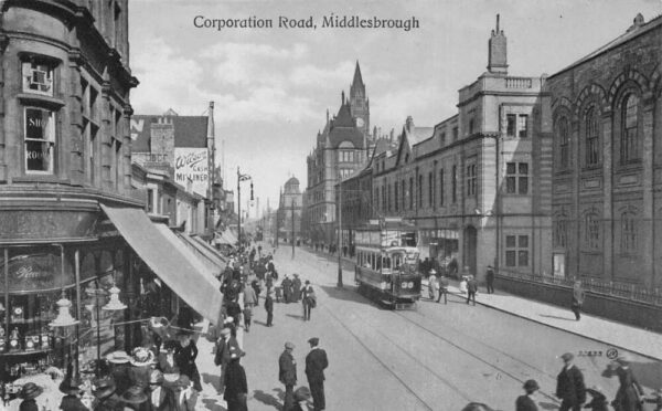 Middlesbrough England Corporation Road Vintage Postcard AA88440