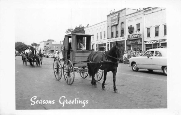 Wisconsin Dells Wisconsin Parade Horse and Buggy Real Photo Postcard AA88544