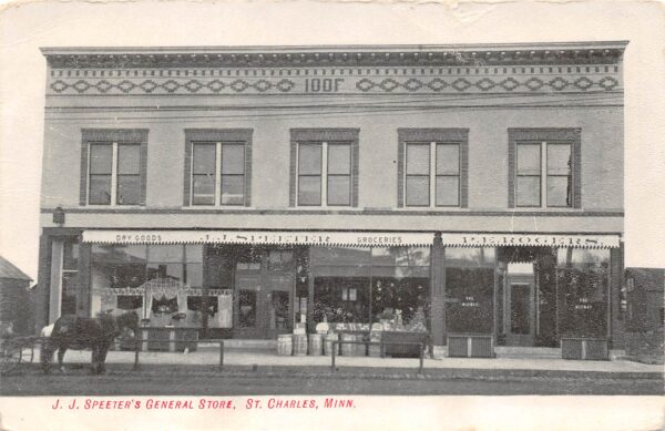 St. Charles Minnesota Speeter's General Store, B/W Lithograph, Vintage PC U20883