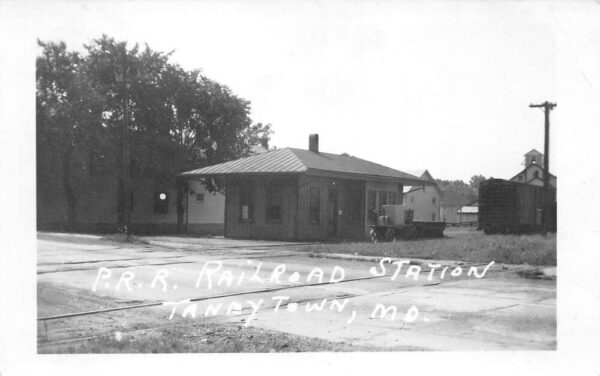 Taneytown Missouri PRR Railroad Station Depot Real Photo Postcard AA89223