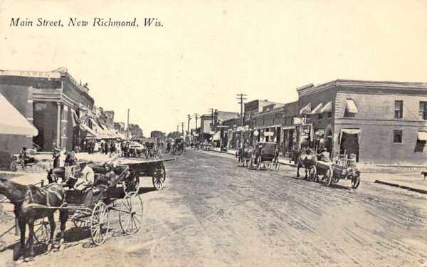 New Richmond Wisconsin Main Street Vintage Postcard AA89761