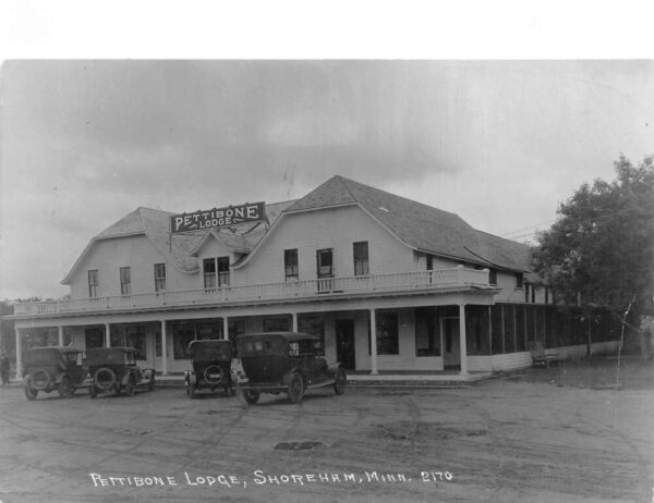 Shoreham Minnesota Pettibone Lodge Real Photo Vintage Postcard AA89841