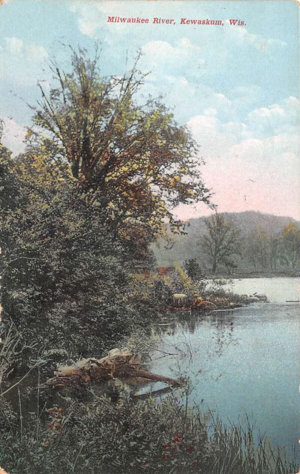 Kewaskum Wisconsin Milwaukee River Scenic View Vintage Postcard AA89862