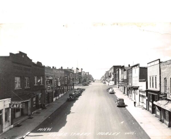 Hurley Wisconsin Silver Street Real Photo Vintage Postcard AA100281