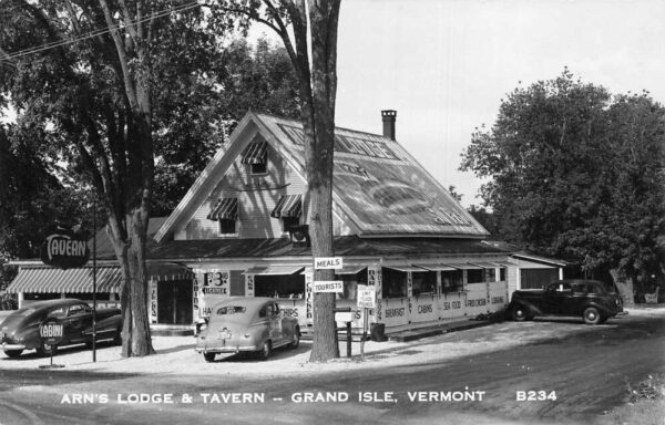 Grand Isle Vermont Arn's Lodge and Tavern Real Photo Vintage Postcard AA100294